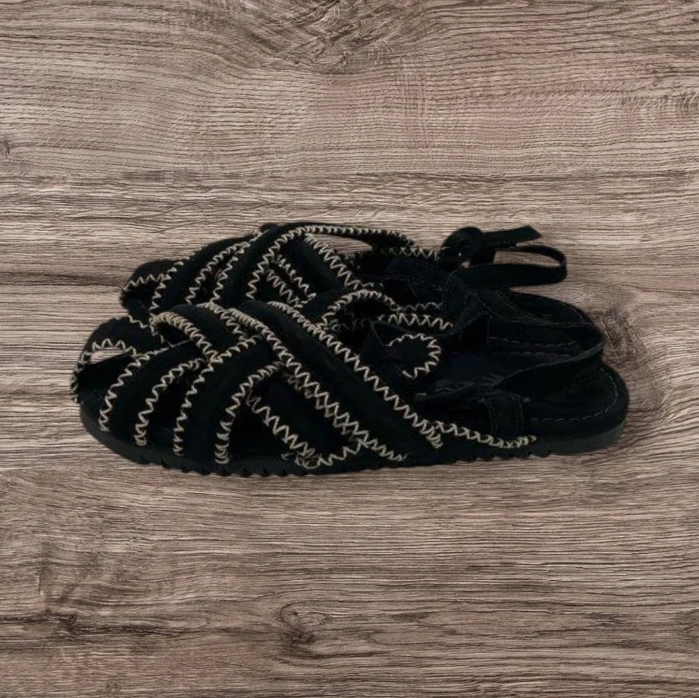 Farm Rio Black Zigzag Stitch Sandals